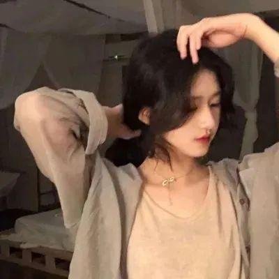 重生当然要先去救落水总裁啦